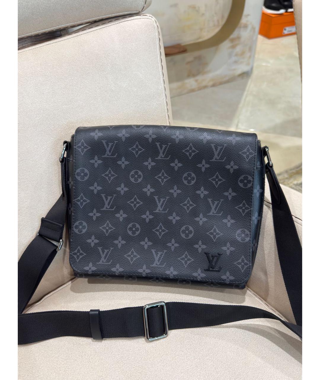 LOUIS VUITTON Черная сумка на плечо из канвы, фото 2