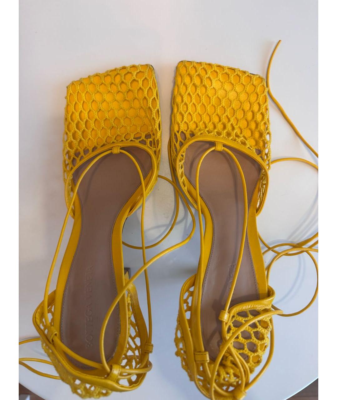 BOTTEGA VENETA Желтые босоножки, фото 3
