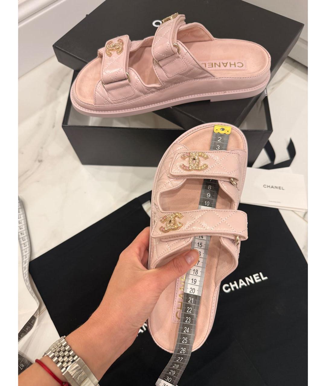 CHANEL Розовые сандалии из лакированной кожи, фото 6