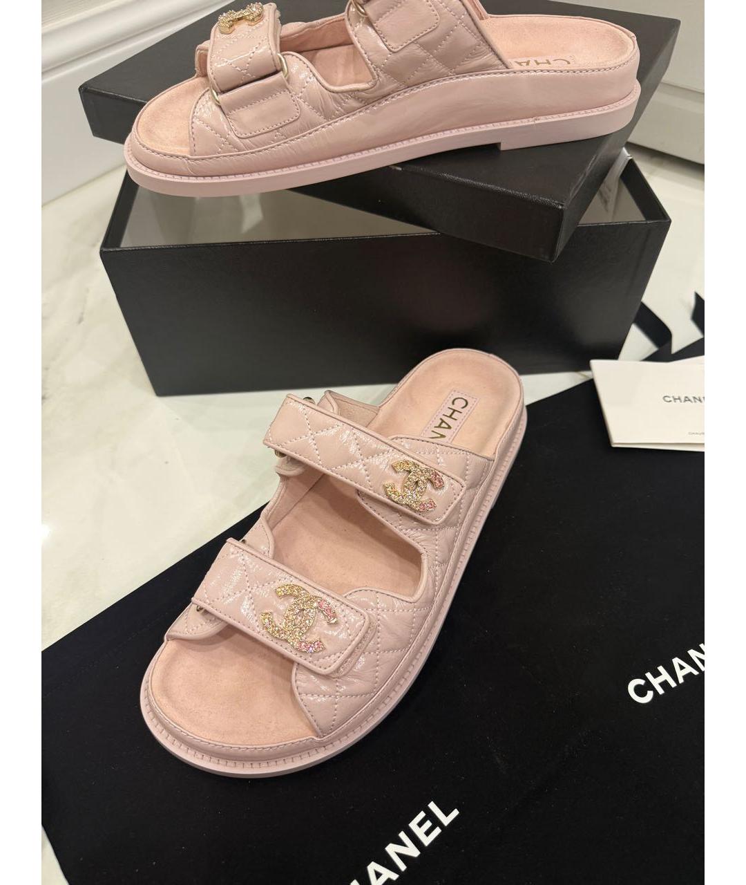 CHANEL Розовые сандалии из лакированной кожи, фото 7