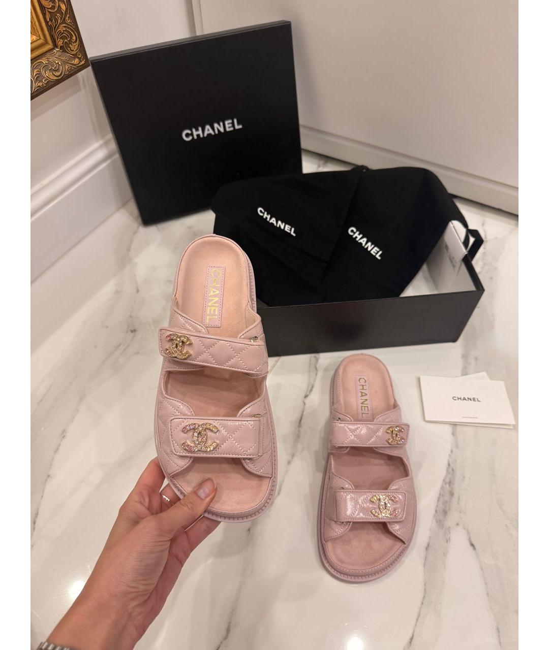CHANEL Розовые сандалии из лакированной кожи, фото 5
