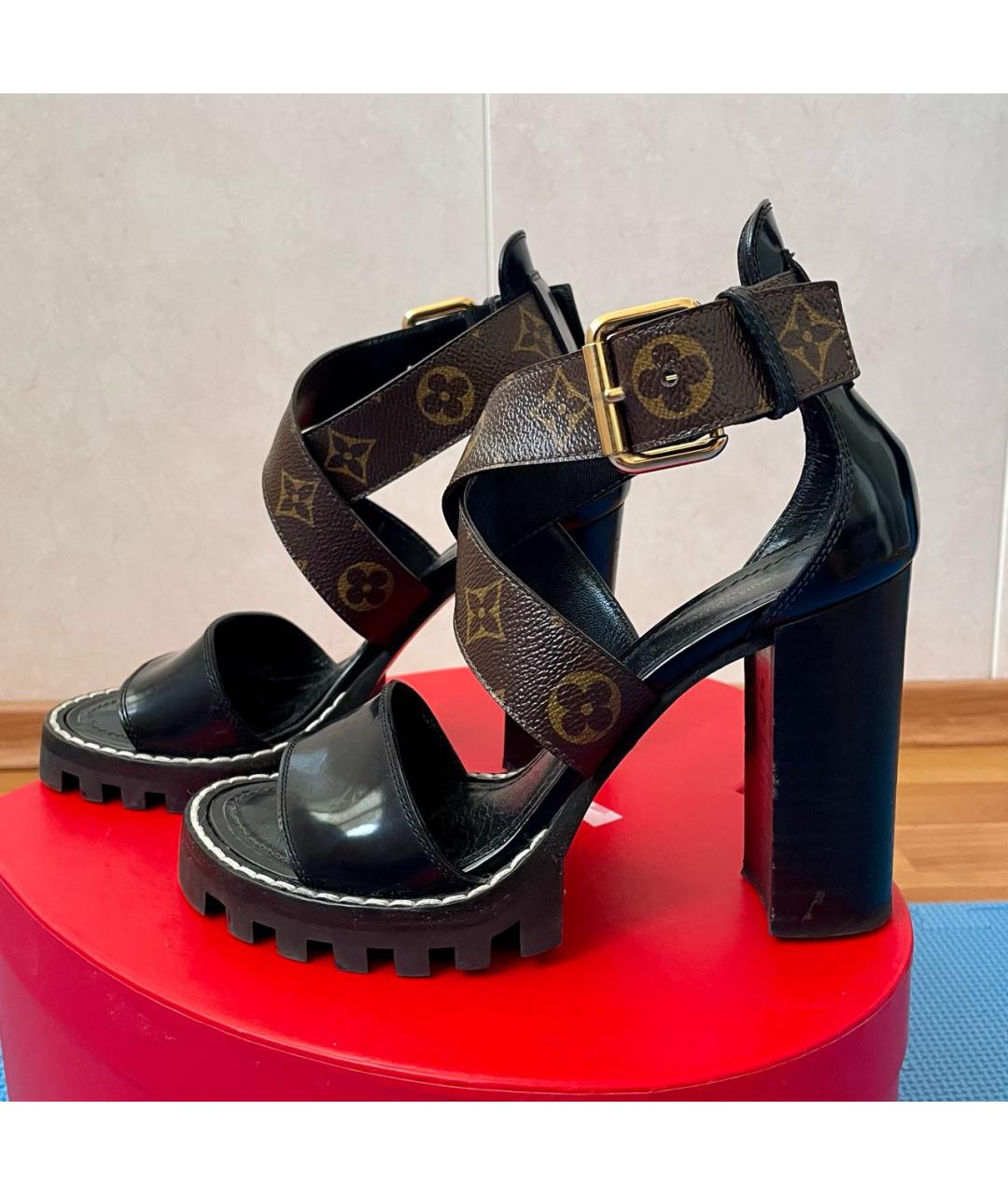 LOUIS VUITTON Черные босоножки, фото 9