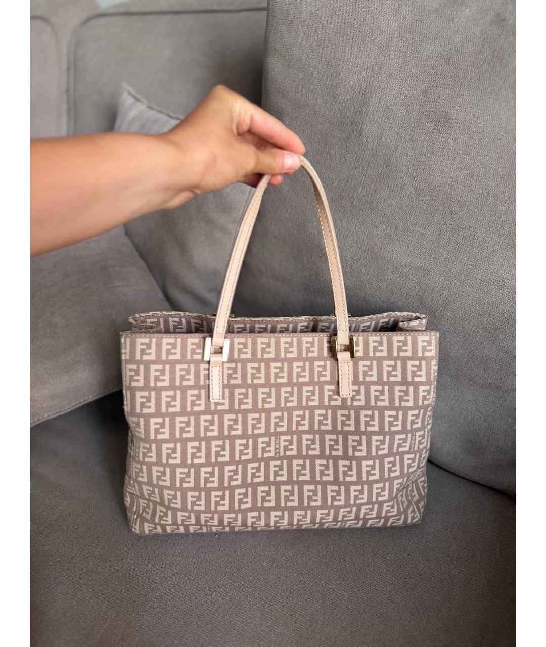 FENDI Бежевая жаккардовая сумка тоут, фото 2