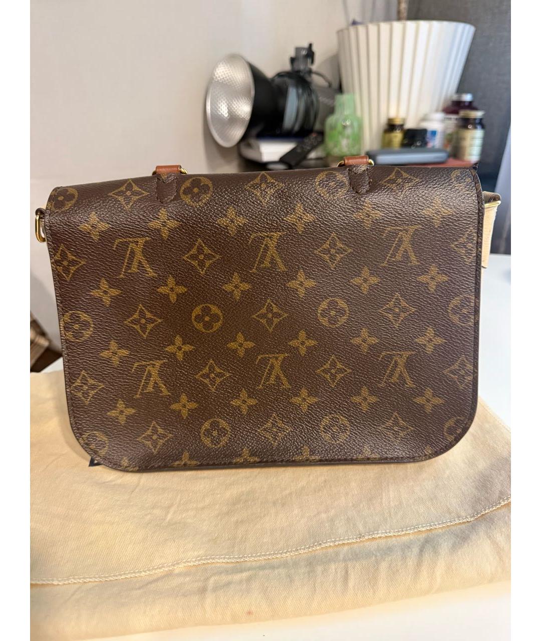 LOUIS VUITTON Коричневая сумка с короткими ручками из канвы, фото 3