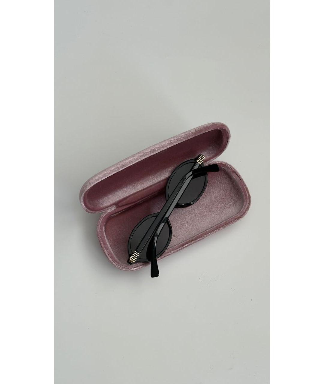 MIU MIU Черные пластиковые солнцезащитные очки, фото 3