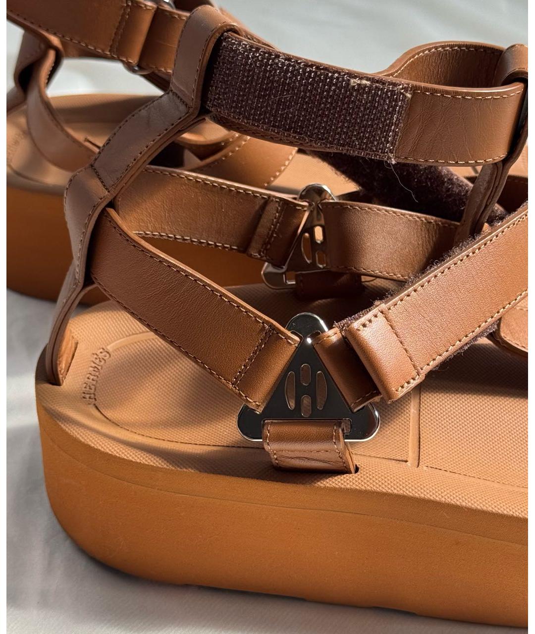 HERMES Коричневые сандалии из кожи аллигатора, фото 5