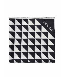 PRADA Платок