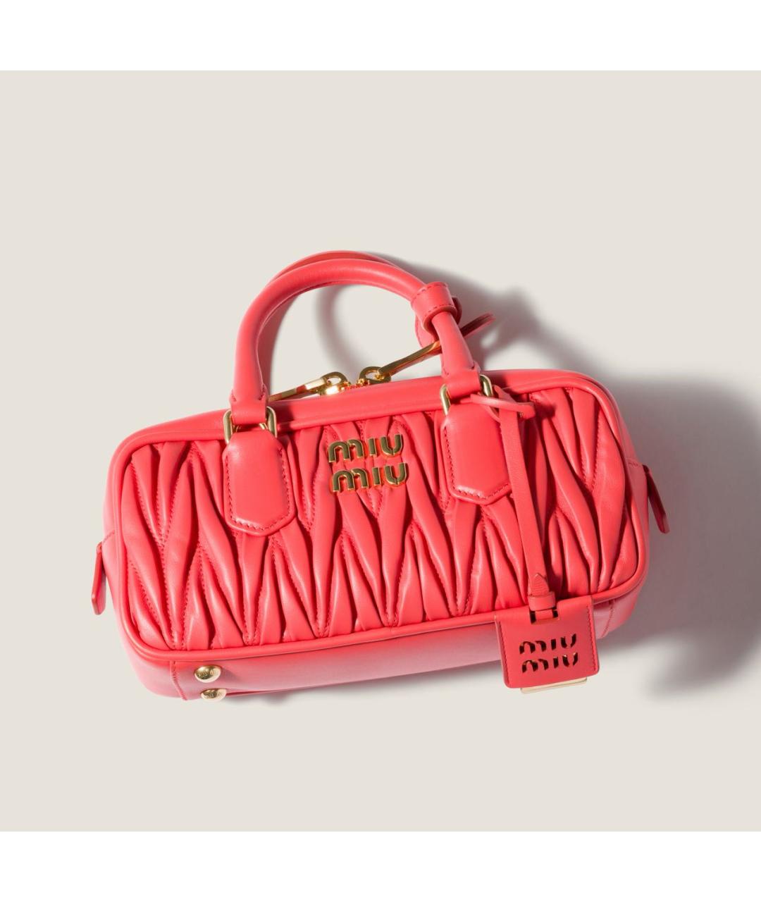 MIU MIU Коралловая кожаная сумка с короткими ручками, фото 5