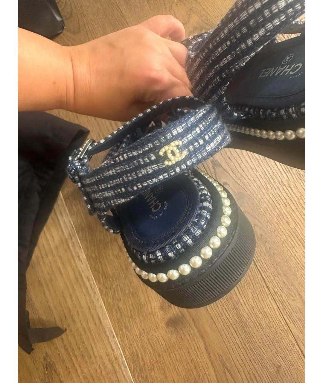 CHANEL Темно-синие текстильные сандалии, фото 4