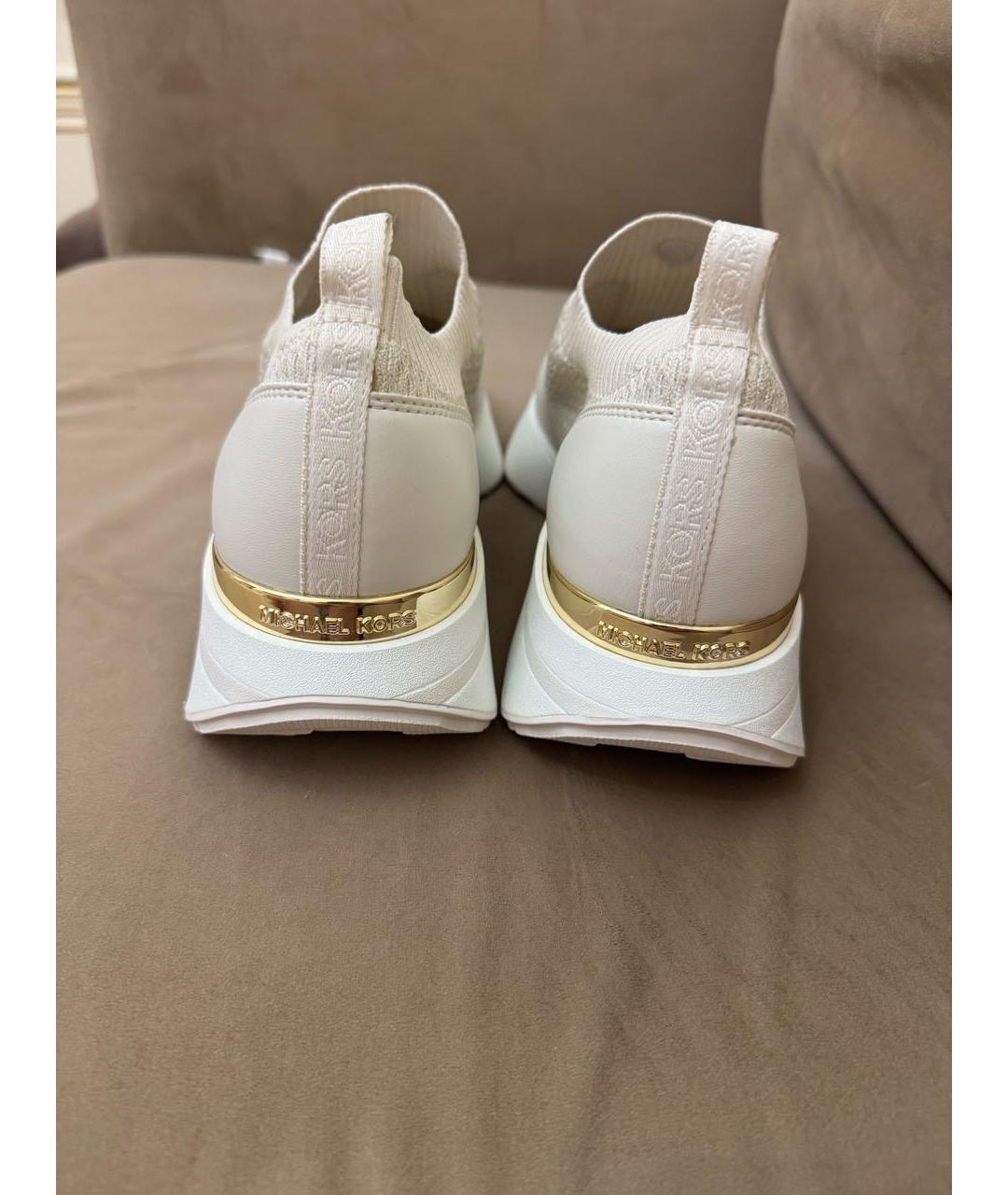 MICHAEL KORS Бежевые кроссовки, фото 3