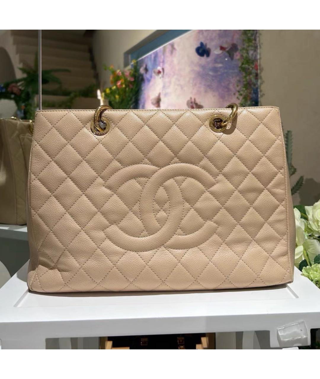 CHANEL Бежевая кожаная сумка тоут, фото 4