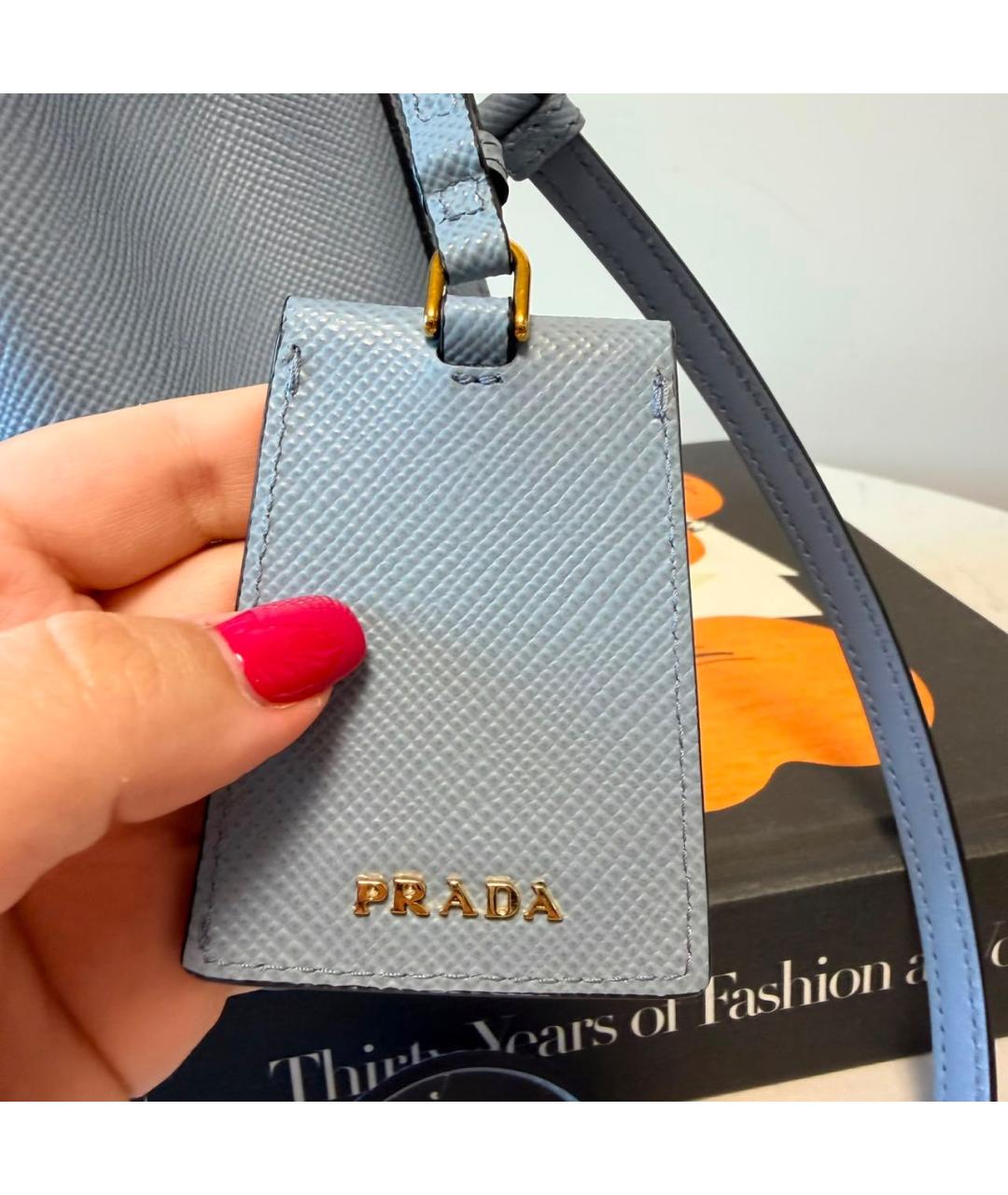 PRADA Голубая кожаная сумка с короткими ручками, фото 7