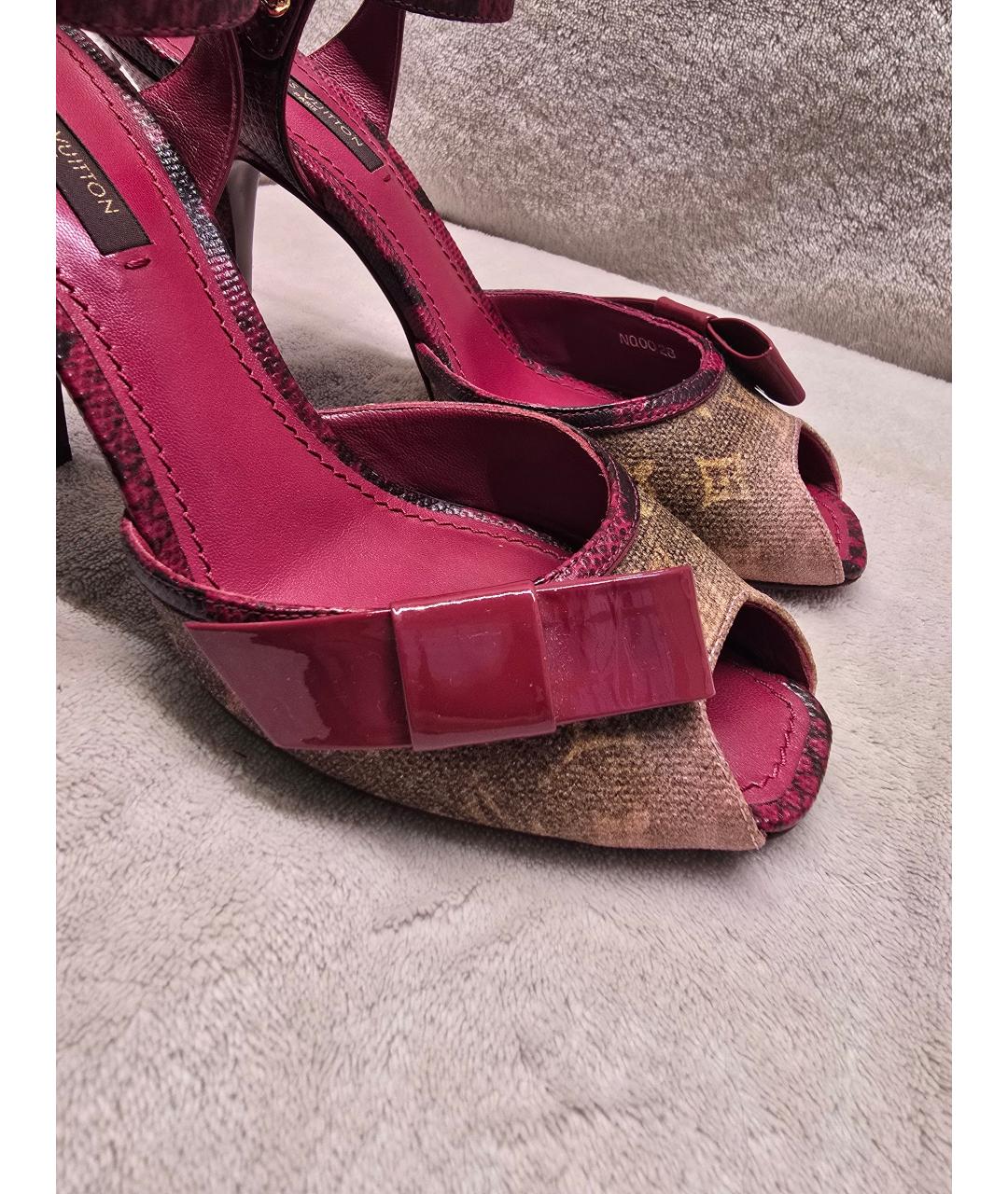 LOUIS VUITTON Бордовые босоножки из кожи ящерицы, фото 7