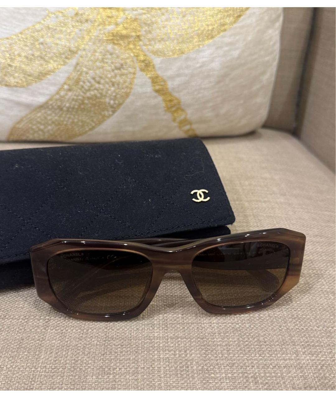 CHANEL Коричневые пластиковые солнцезащитные очки, фото 4