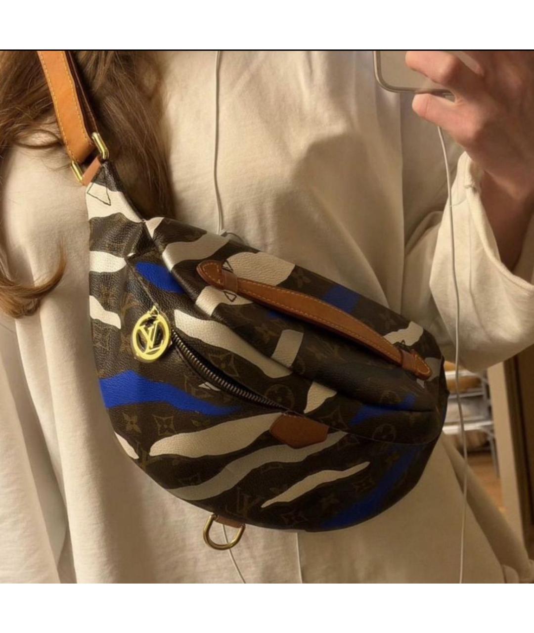 LOUIS VUITTON Коричневая поясная сумка из канвы, фото 8