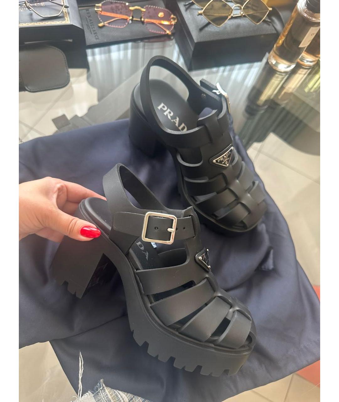 PRADA Черные босоножки, фото 6