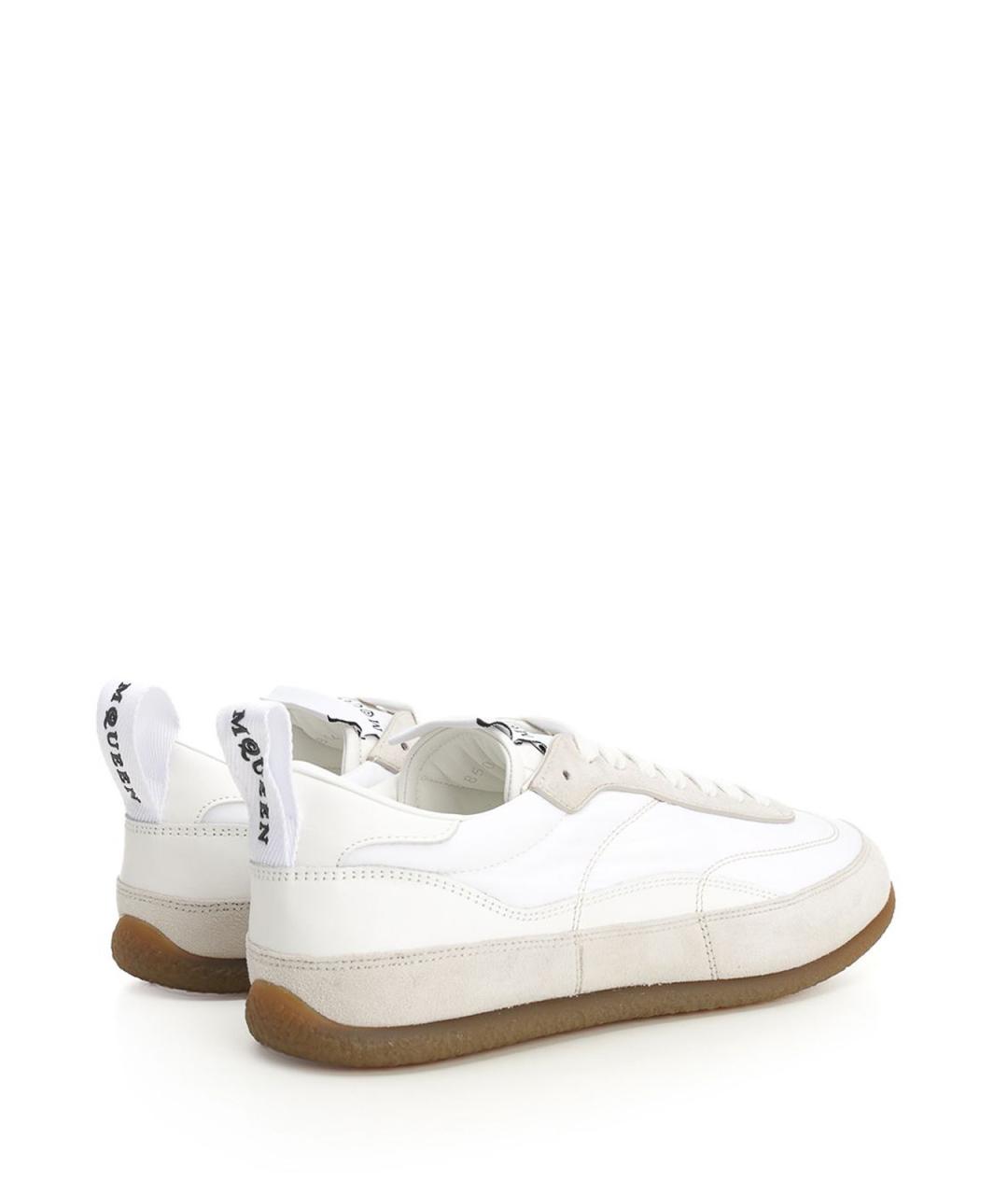 ALEXANDER MCQUEEN Белые замшевые низкие кроссовки / кеды, фото 3