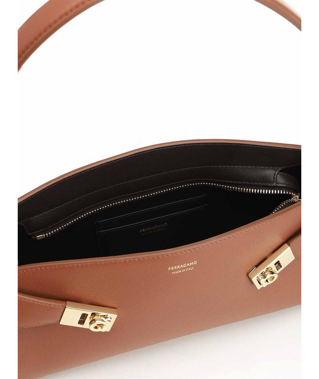FERRAGAMO Коричневая кожаная сумка через плечо, фото 4