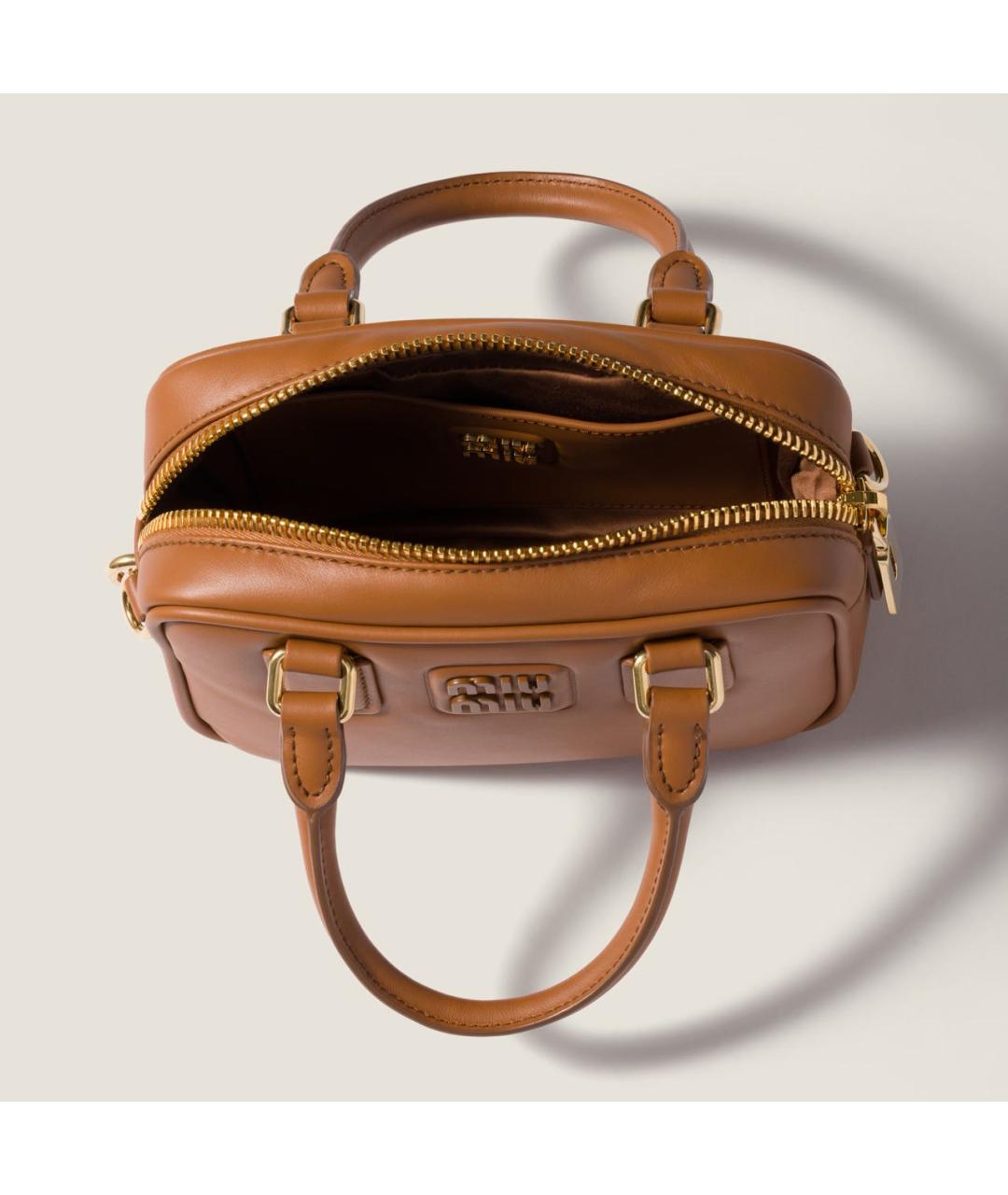 MIU MIU Коричневая кожаная сумка с короткими ручками, фото 5