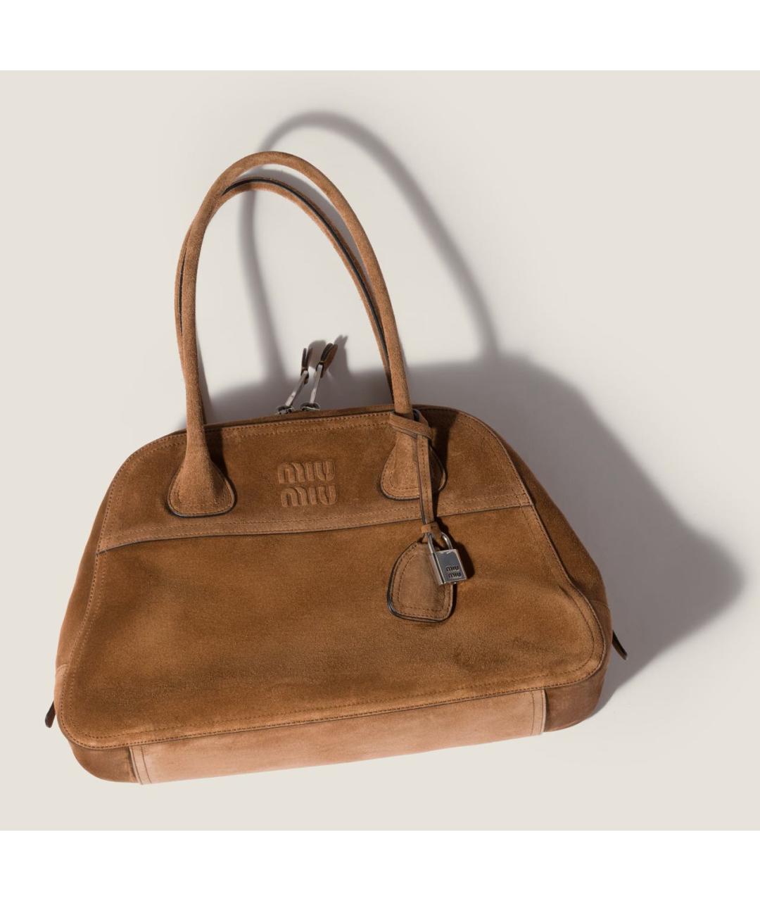 MIU MIU Коричневая кожаная сумка с короткими ручками, фото 5
