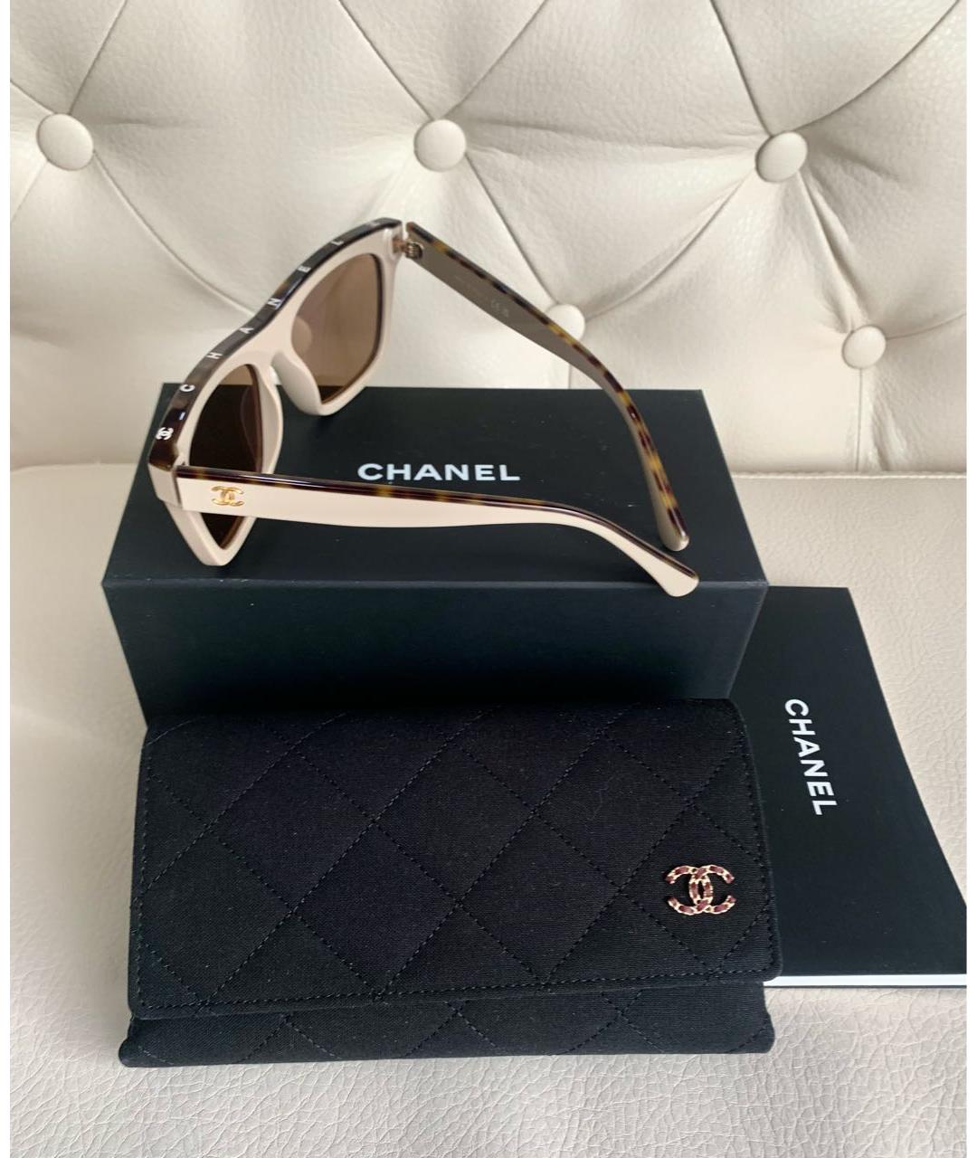 CHANEL Бежевые пластиковые солнцезащитные очки, фото 2