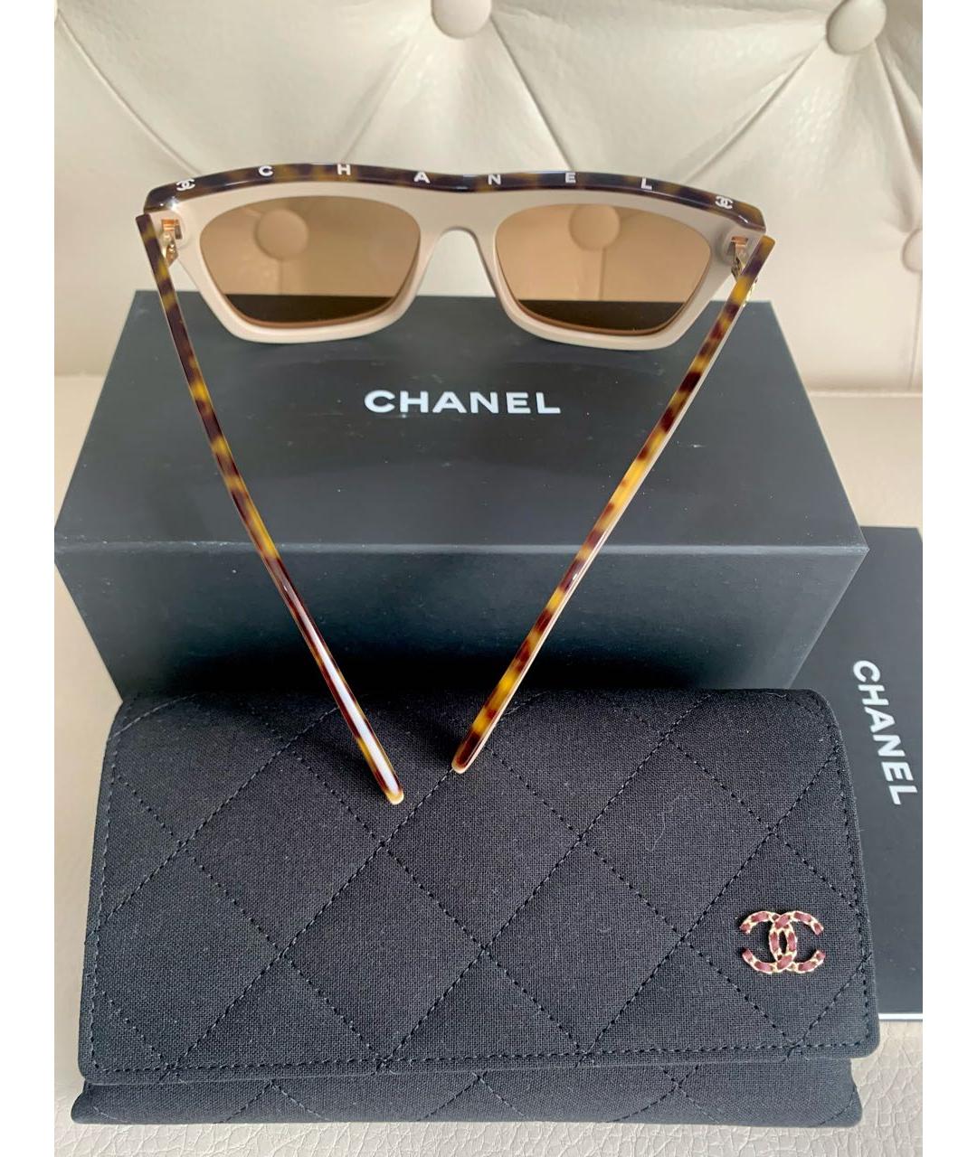 CHANEL Бежевые пластиковые солнцезащитные очки, фото 5