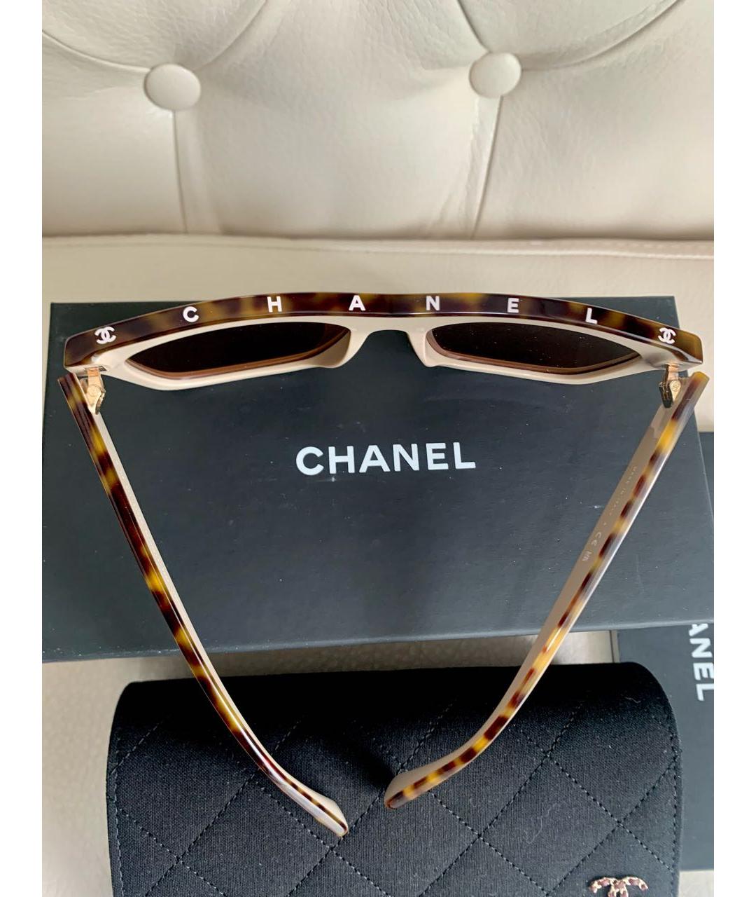 CHANEL Бежевые пластиковые солнцезащитные очки, фото 4
