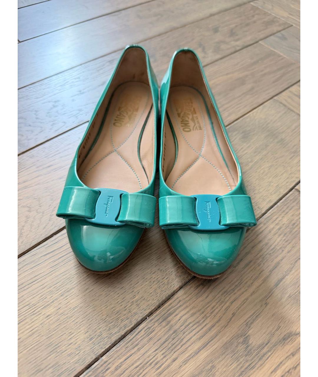 FERRAGAMO Бирюзовые кожаные балетки, фото 2