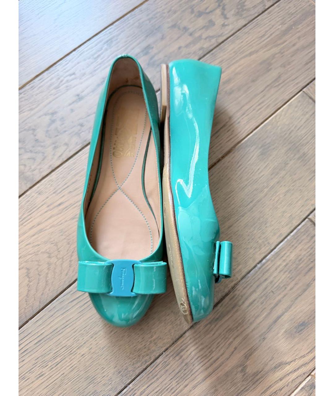 FERRAGAMO Бирюзовые кожаные балетки, фото 3