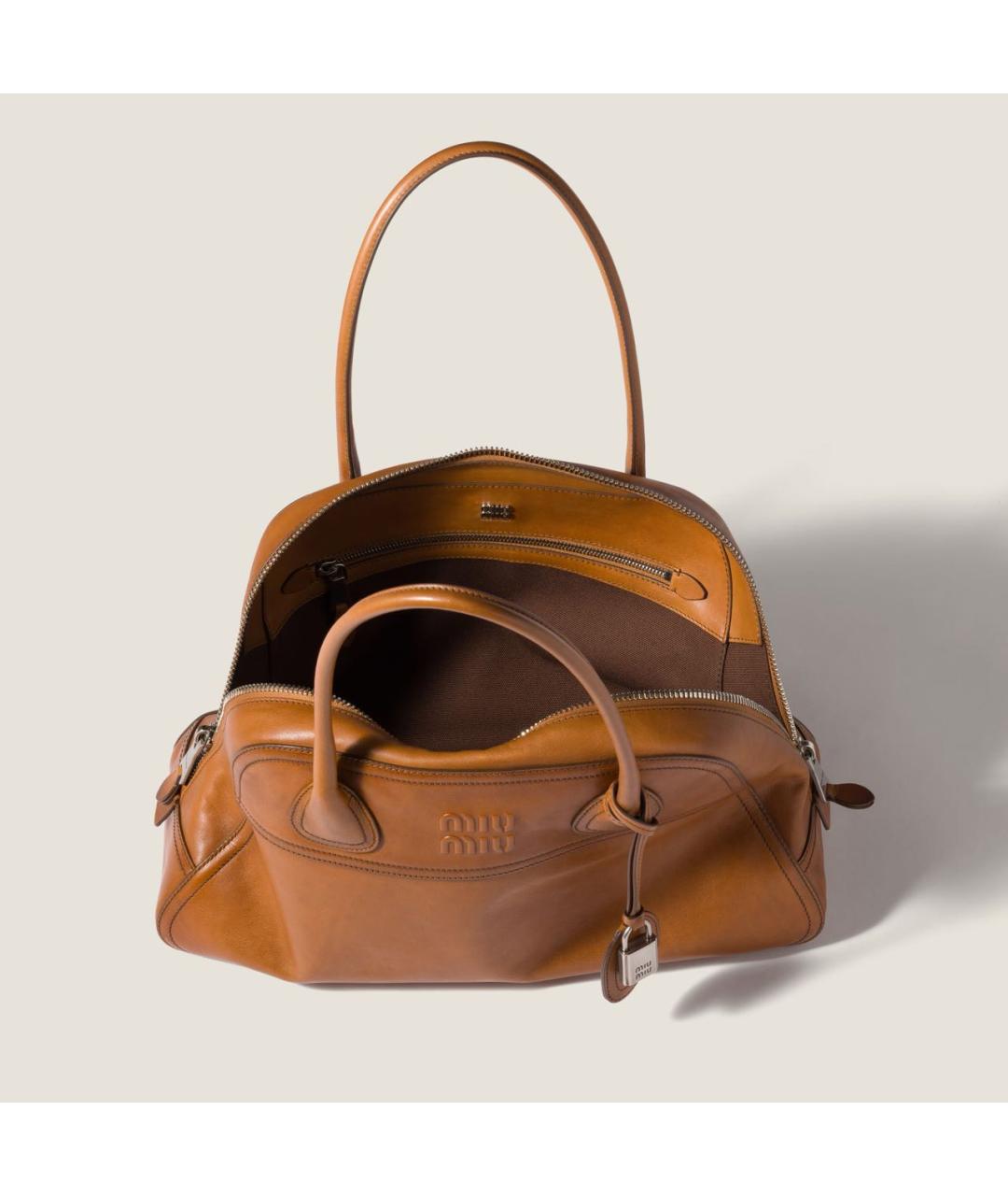 MIU MIU Коричневая кожаная сумка с короткими ручками, фото 6