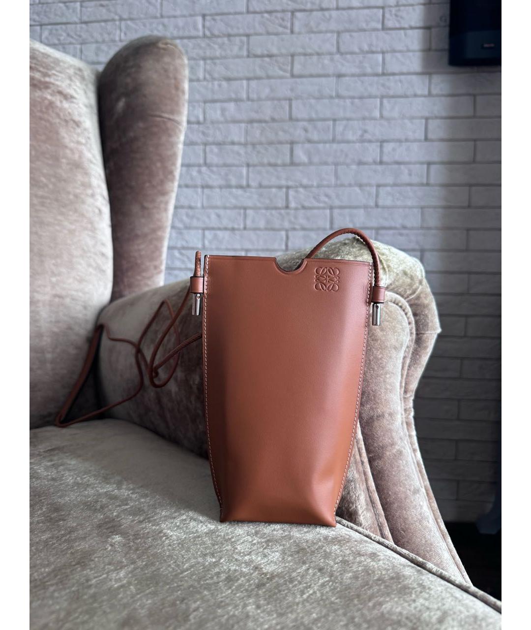 LOEWE Коричневая кожаная сумка через плечо, фото 9