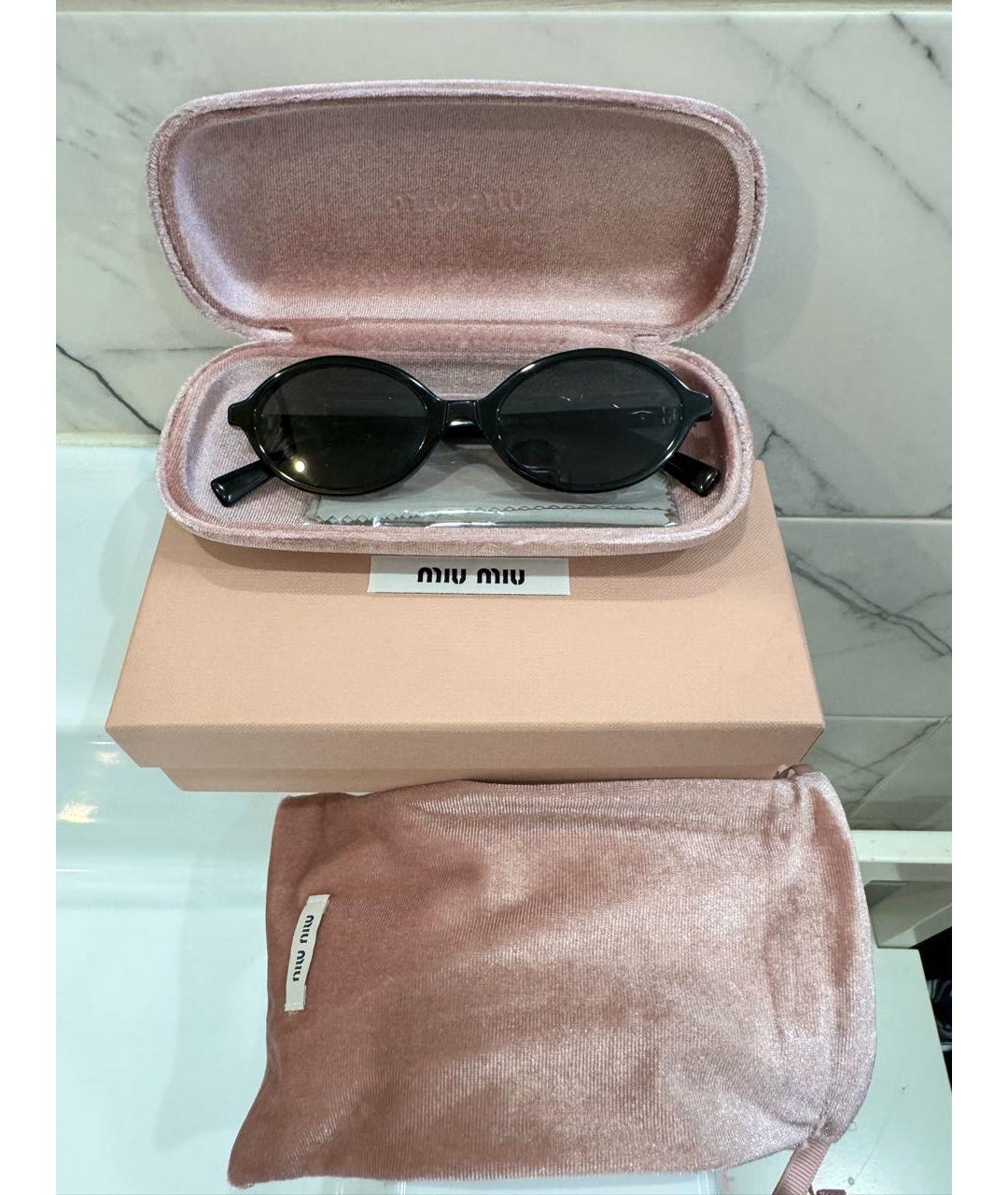 MIU MIU Черные пластиковые солнцезащитные очки, фото 2