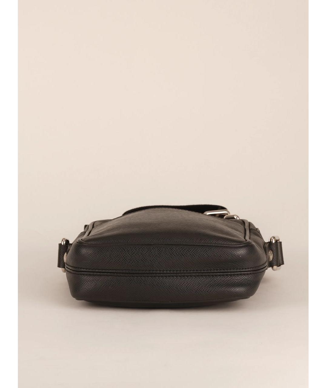 LOUIS VUITTON Черная кожаная сумка на плечо, фото 6
