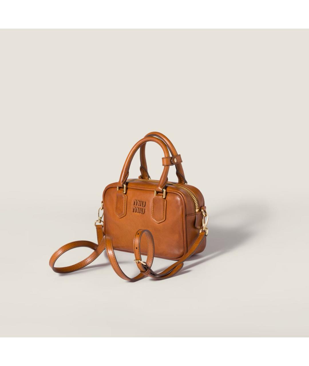 MIU MIU Коричневая кожаная сумка с короткими ручками, фото 3