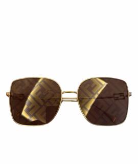 FENDI Солнцезащитные очки