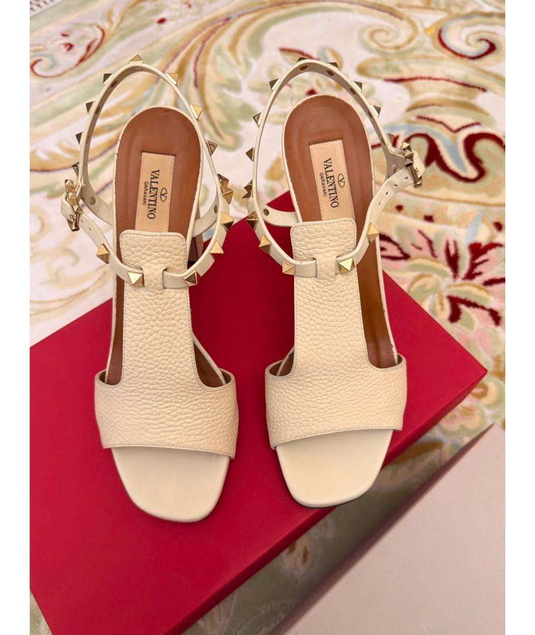 VALENTINO Белые кожаные босоножки, фото 3