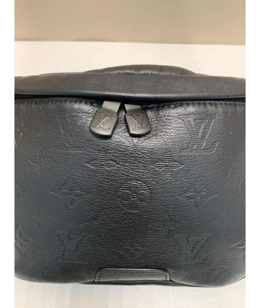 LOUIS VUITTON Черная кожаная поясная сумка, фото 3