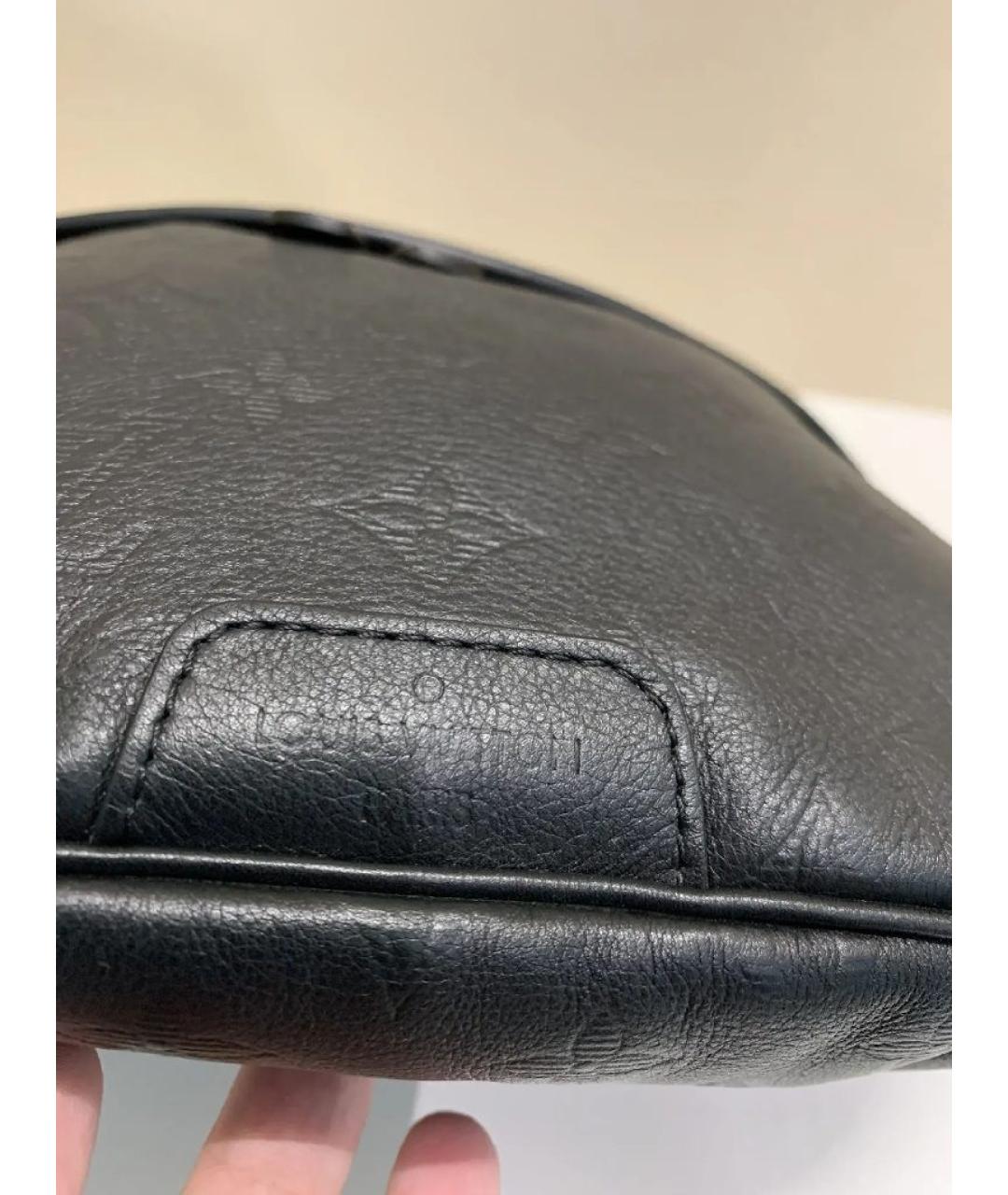 LOUIS VUITTON Черная кожаная поясная сумка, фото 4