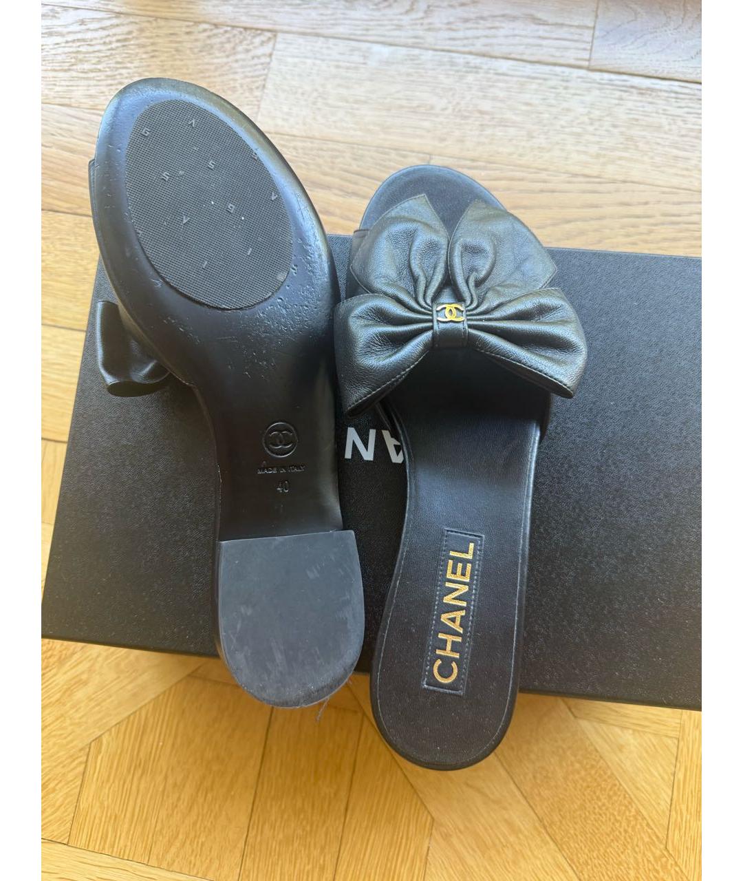 CHANEL Черные кожаные мюли, фото 3