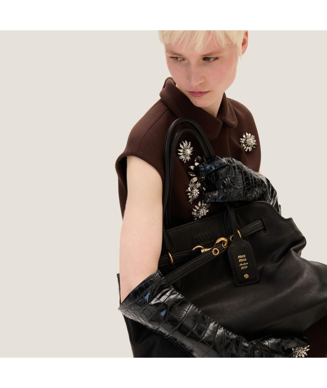 MIU MIU Черная кожаная сумка тоут, фото 5