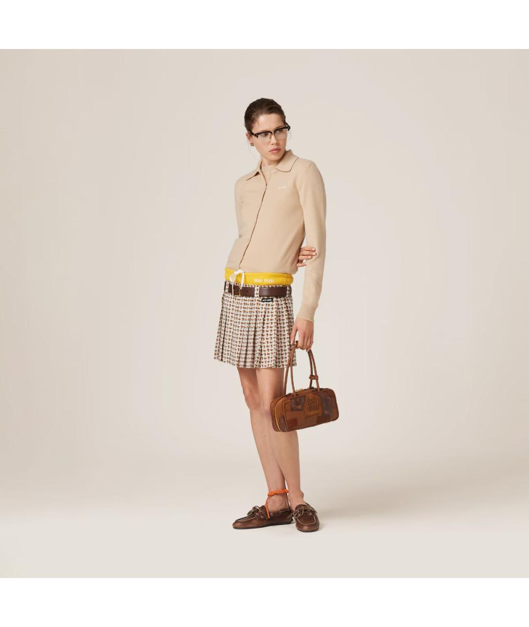 MIU MIU Коричневая кожаная сумка с короткими ручками, фото 5