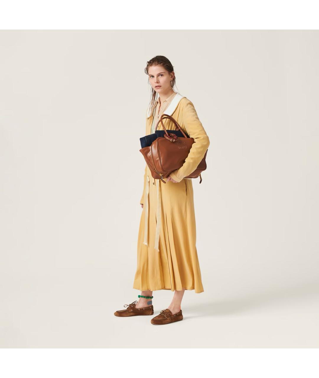 MIU MIU Коричневая кожаная сумка с короткими ручками, фото 8