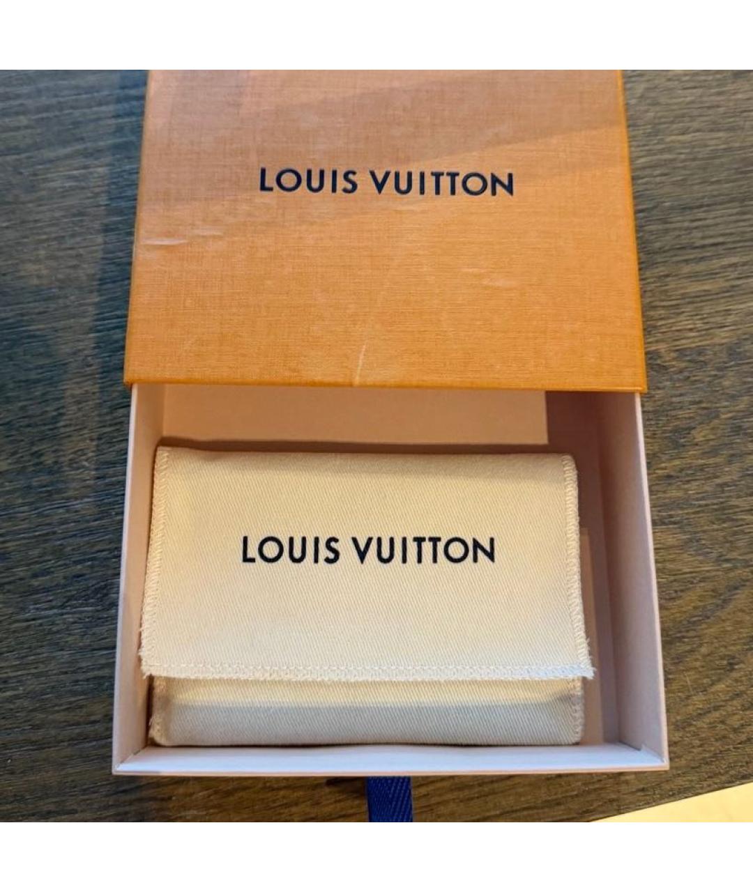 LOUIS VUITTON Зеленый кожаный кардхолдер, фото 6