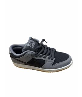 NIKE Низкие кроссовки / кеды