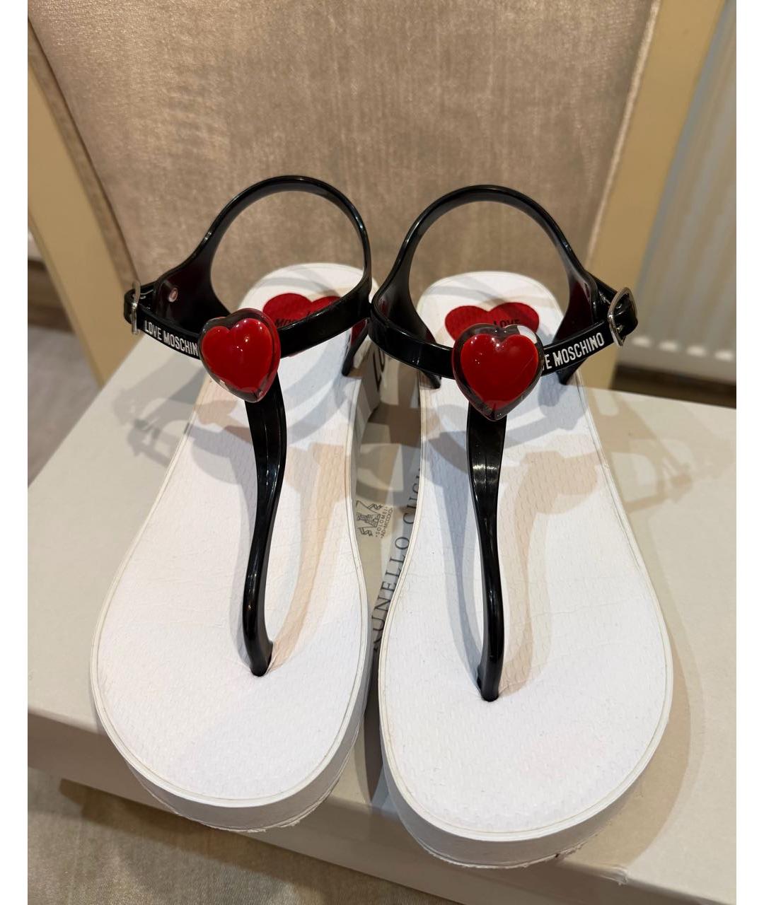 LOVE MOSCHINO Белые босоножки, фото 2