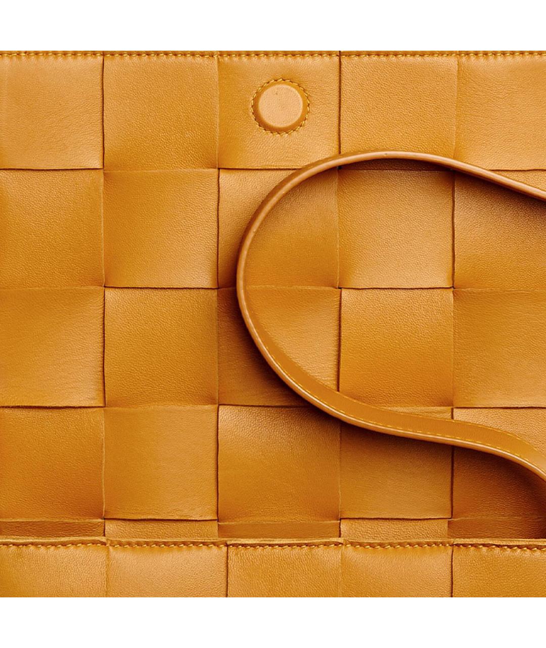 BOTTEGA VENETA Горчичная кожаная сумка через плечо, фото 5