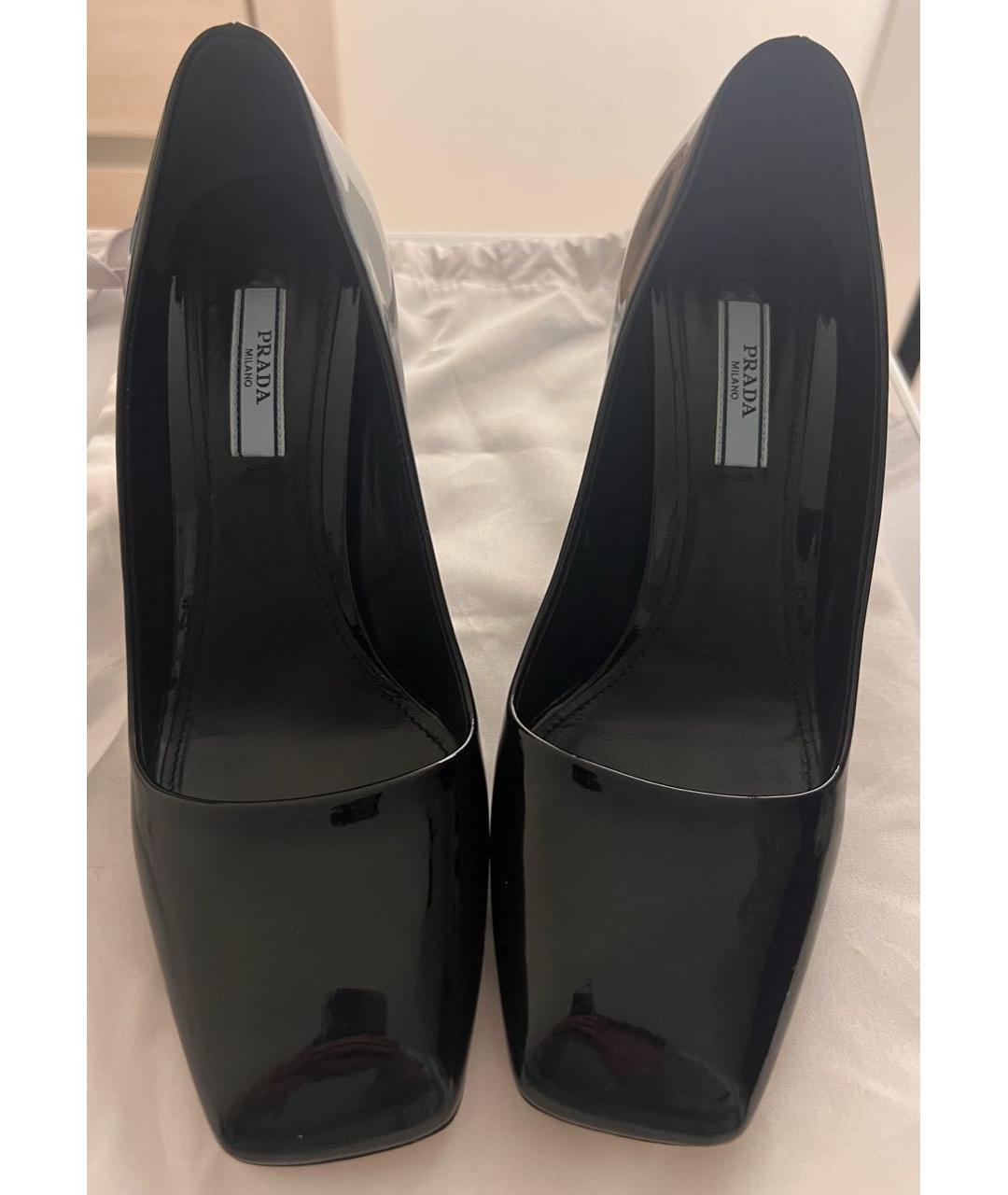 PRADA Черные туфли из лакированной кожи, фото 2
