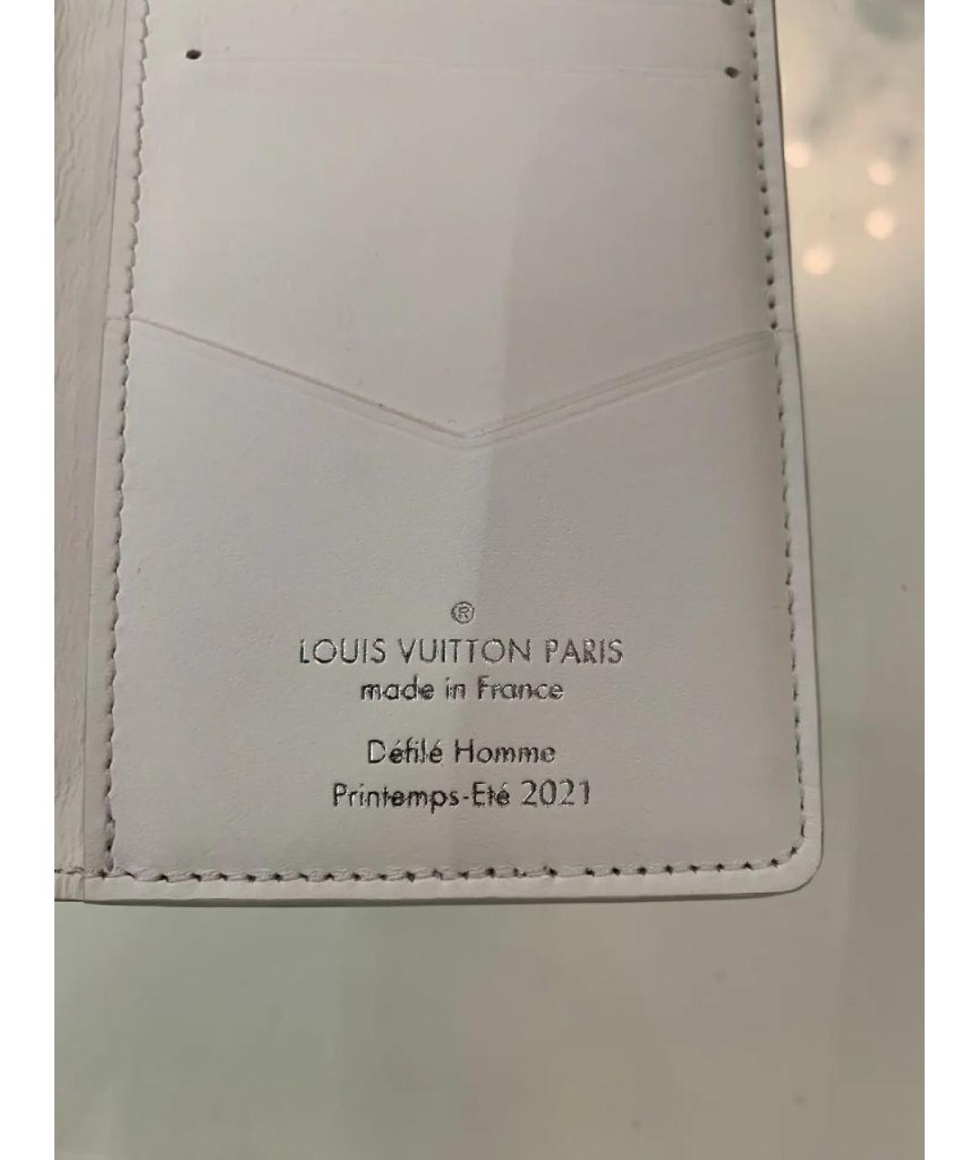 LOUIS VUITTON Белый кожаный кардхолдер, фото 4