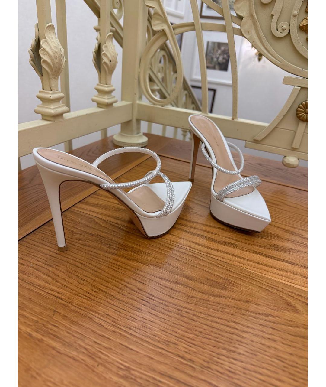GIANVITO ROSSI Белые кожаные босоножки, фото 9