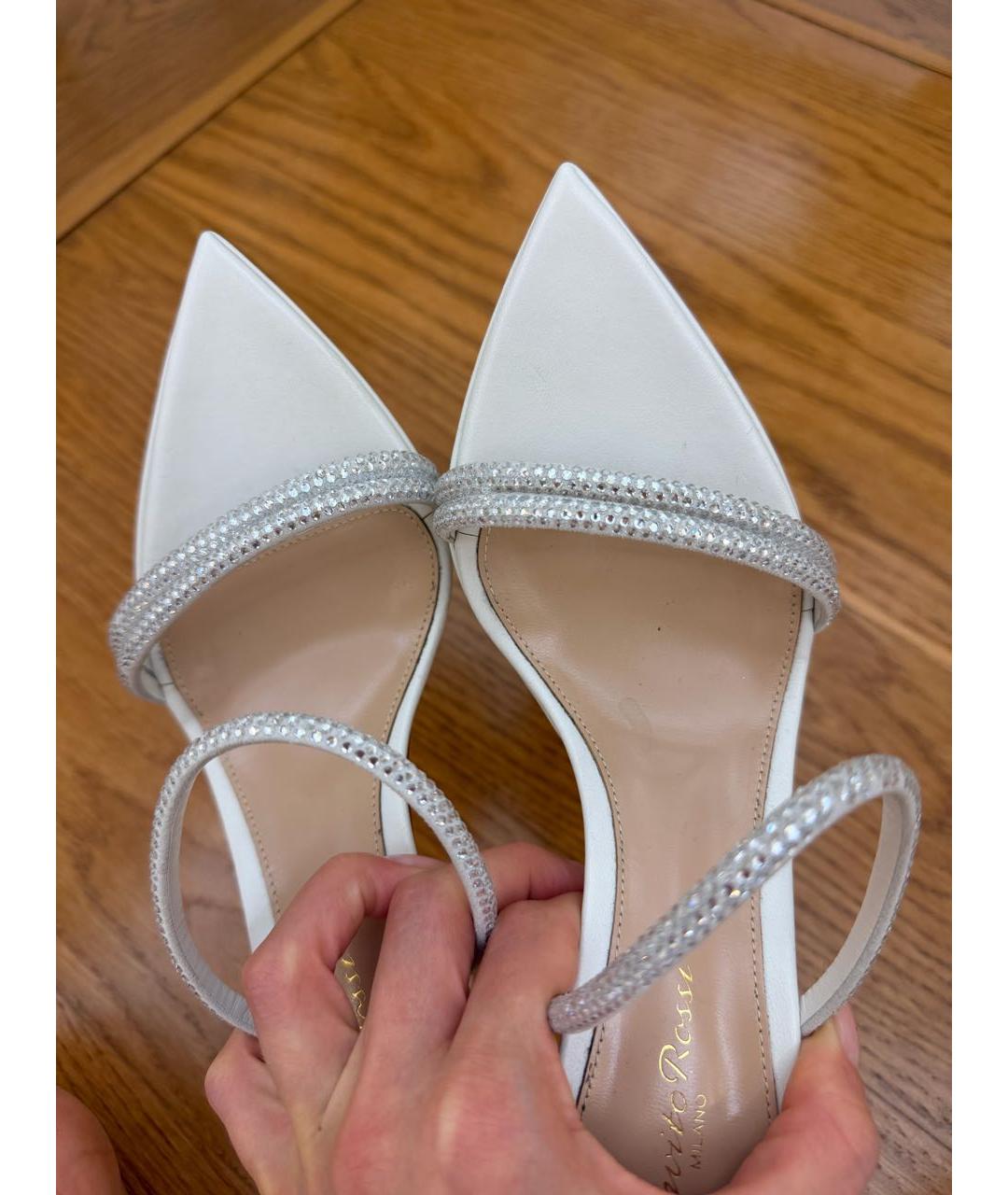 GIANVITO ROSSI Белые кожаные босоножки, фото 4
